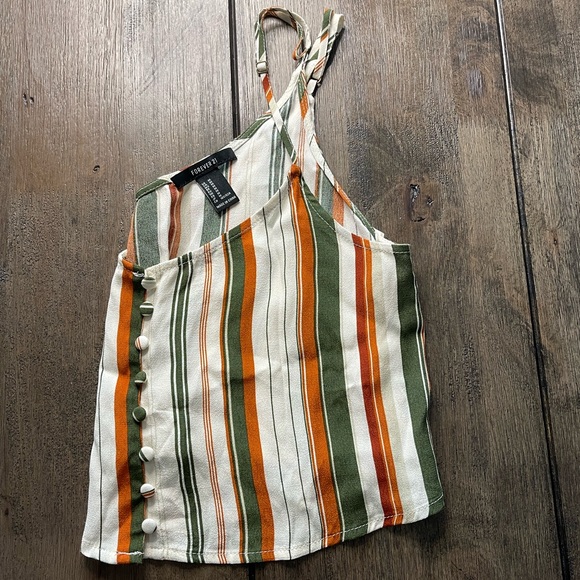 Cropped button up tank